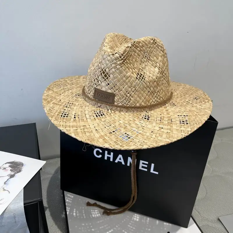 Loewe top hat 041502